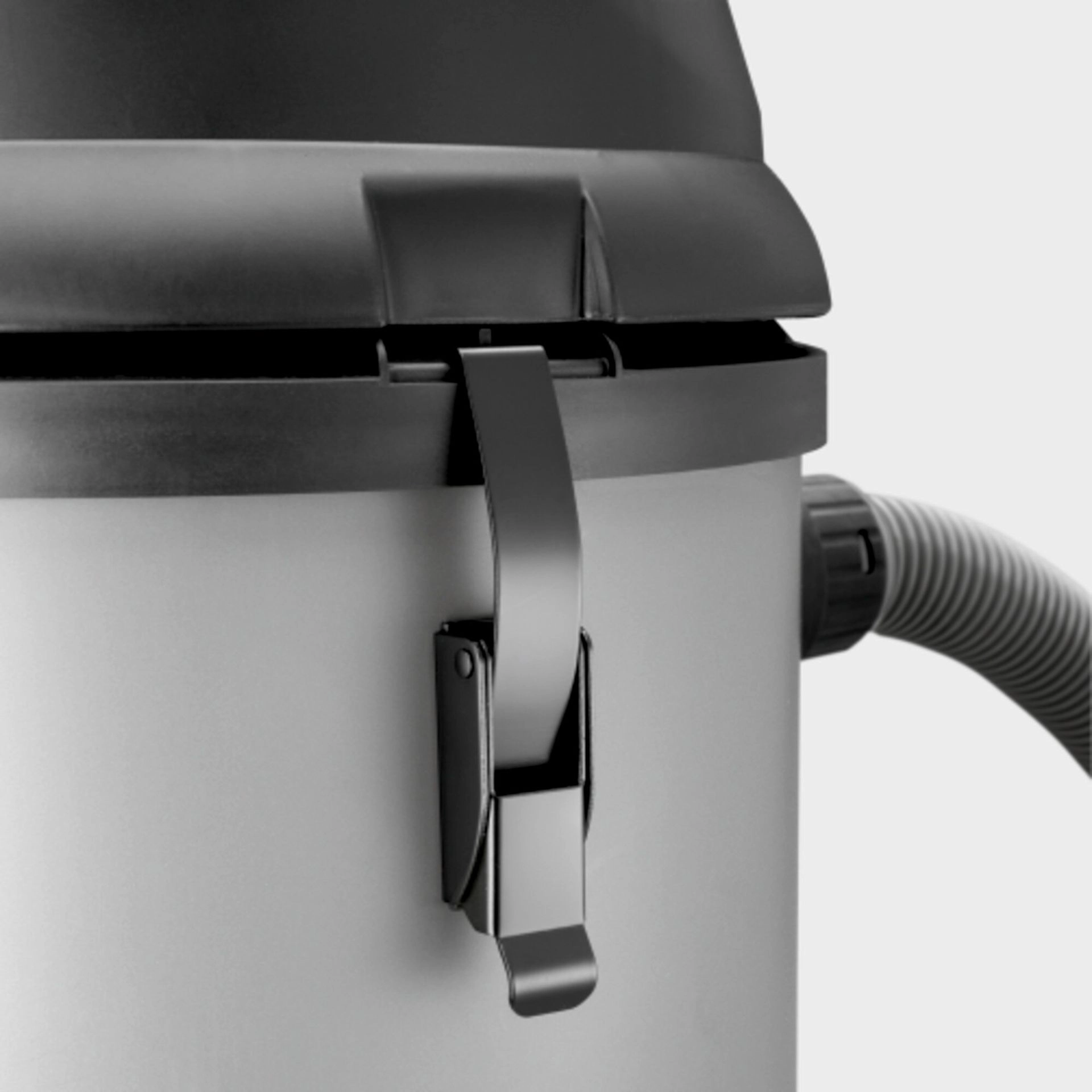 Kärcher NT 48/1 – robustní kovové západky